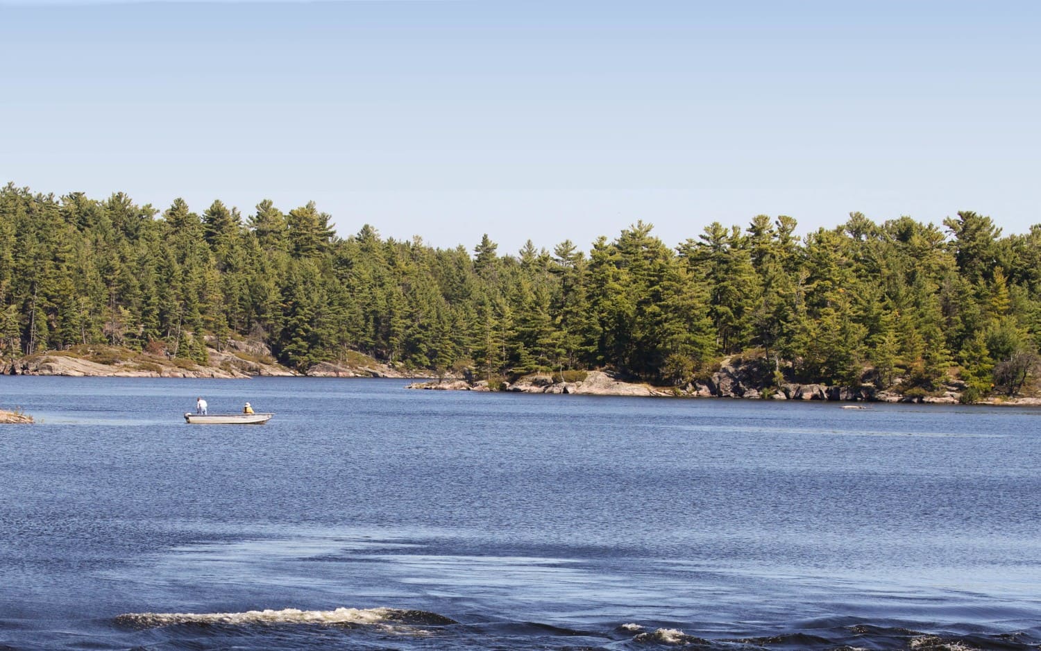 4000x2500_fishing_boat_rapids-1500x938